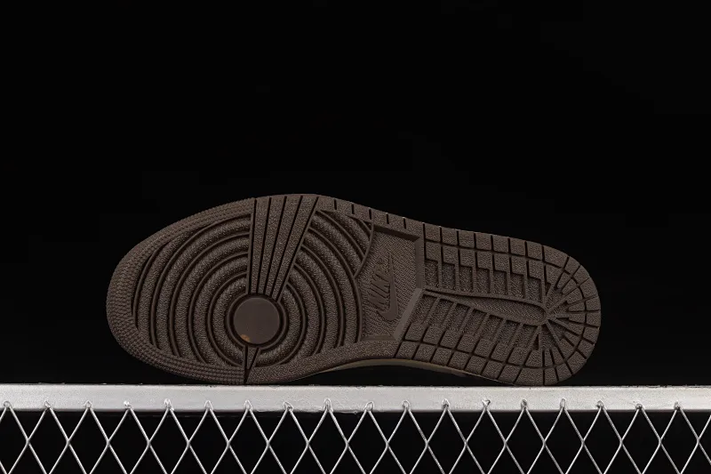 All categories Air Jordan Jordan series basketball shoes Air Jordan 1 Low Travis Scott x Air Jordan 1 Low "Dark Mocha" AJ1 Joe 1 small barb CQ4277-105